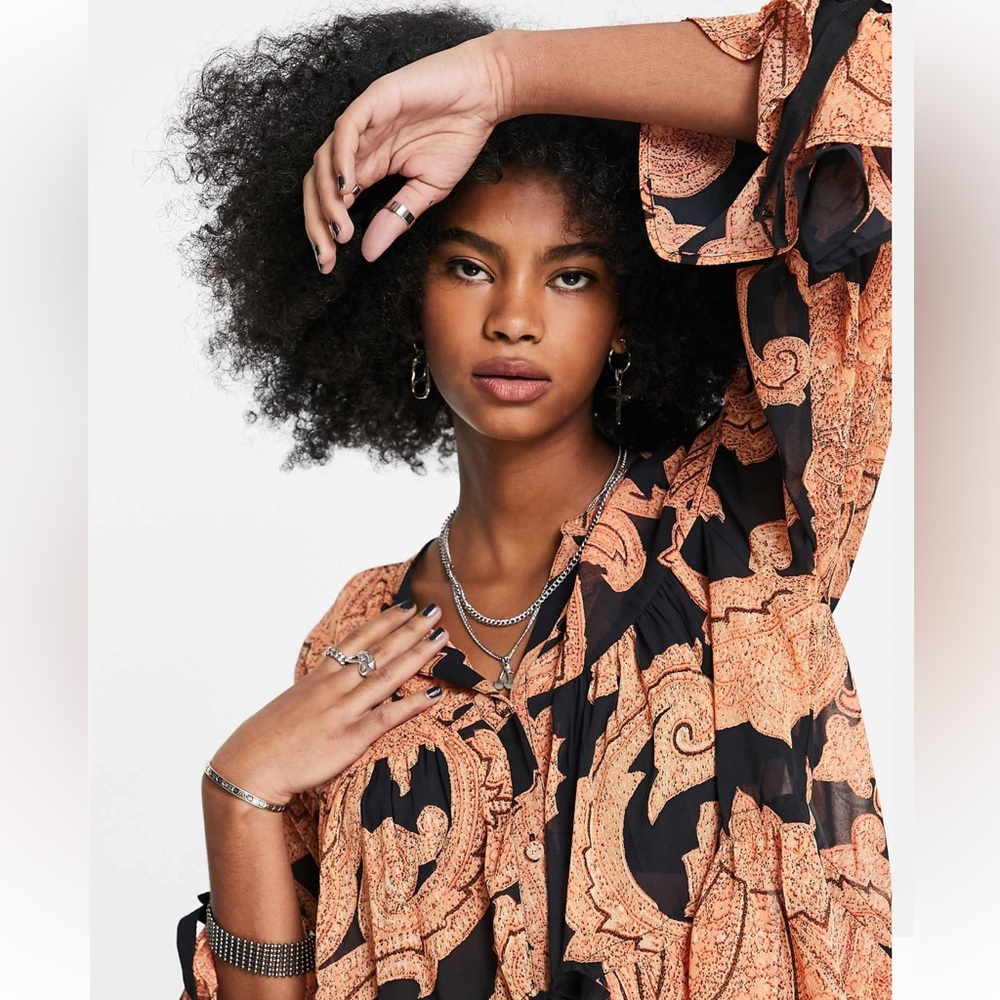 NWT-ASOS SZ-14 BLOUSE w TIE-DETAILS in ORANGE & BLACK PAISLEY PRINT
